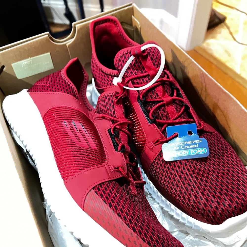 Red Sketchers